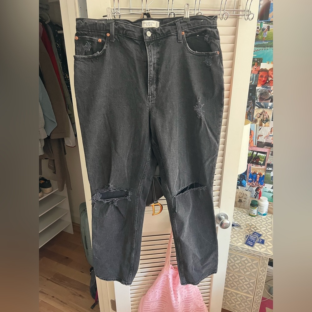 Curve Love 90s Ultra High Rise Straight Jeans - Picture 3 of 4